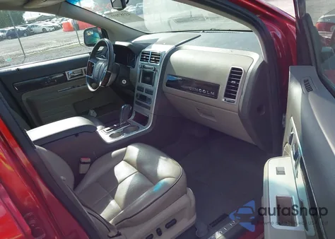 2010 Lincoln Mkx z USA, uszkodzony, nr VIN 2LMDJ8JC3ABJ26472